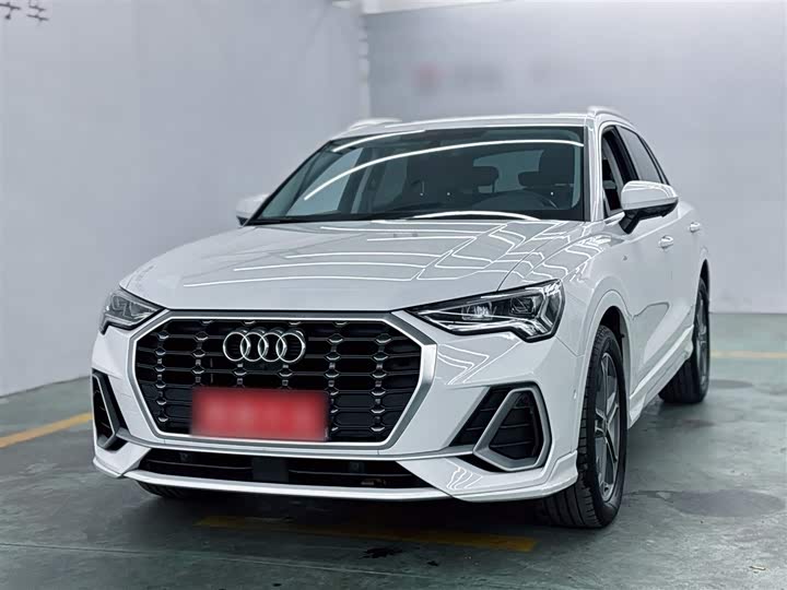 Фото 1 - Audi Q3