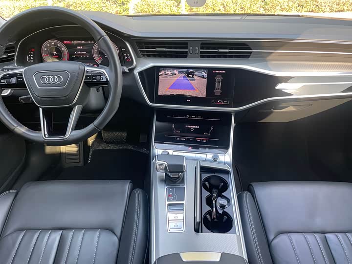 Фото 12 - Audi A6L