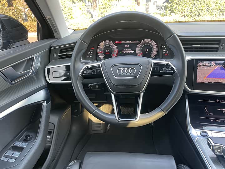 Фото 13 - Audi A6L