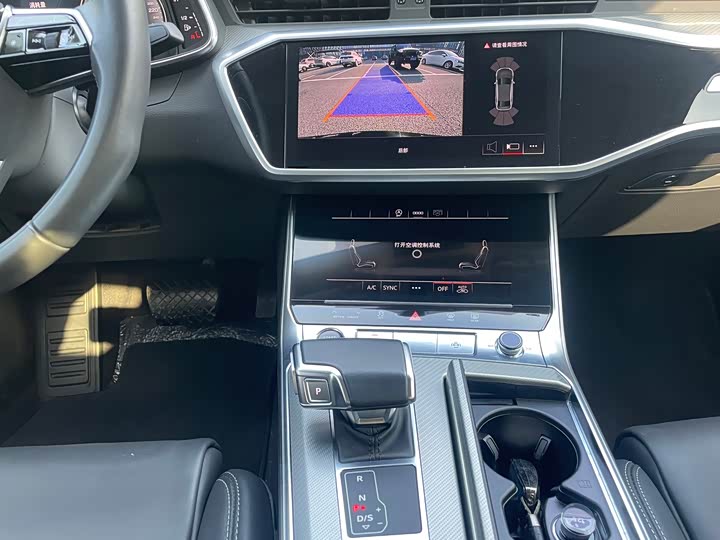 Фото 14 - Audi A6L