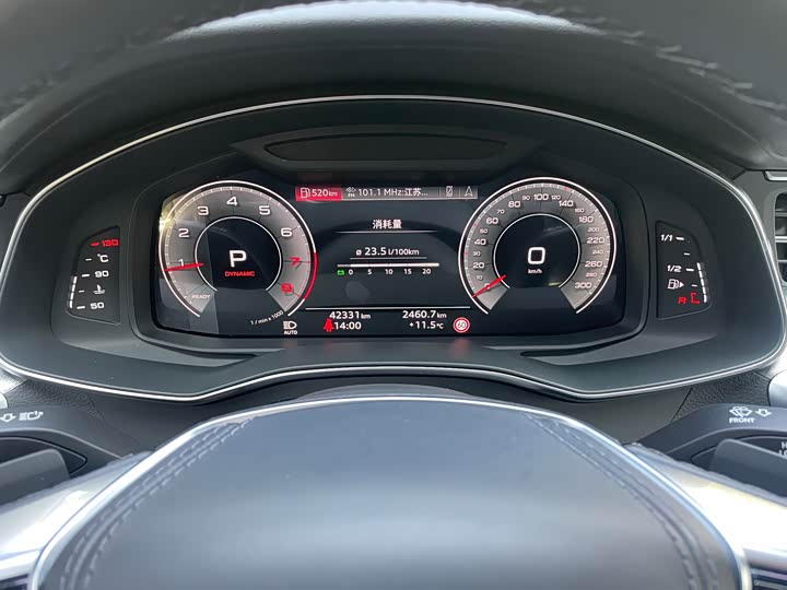 Фото 21 - Audi A6L