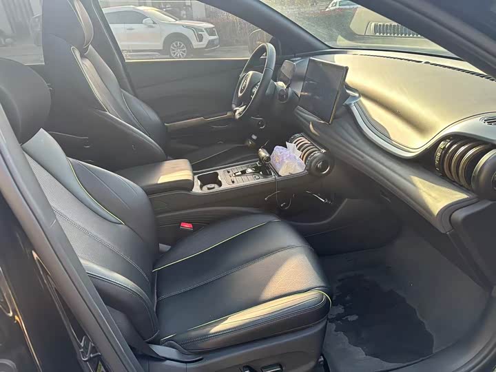 Фото 10 - BYD Yuan Plus