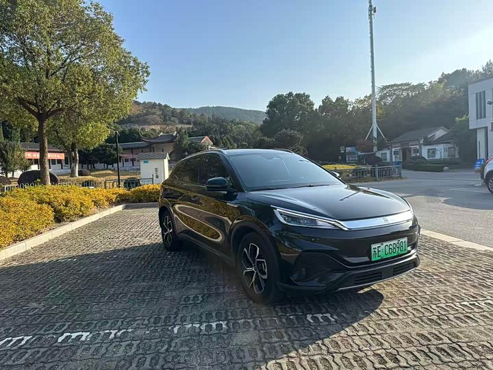 Фото 3 - BYD Yuan Plus