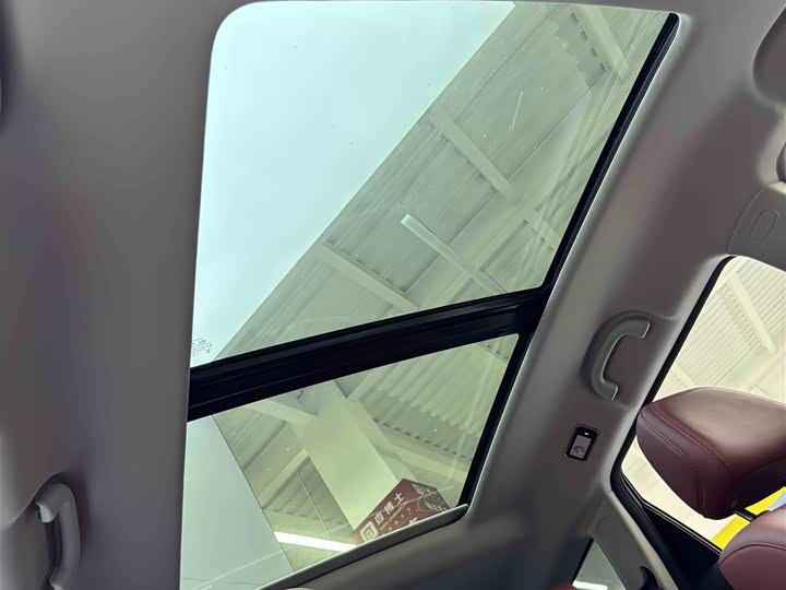 Фото 14 - Jetour X70