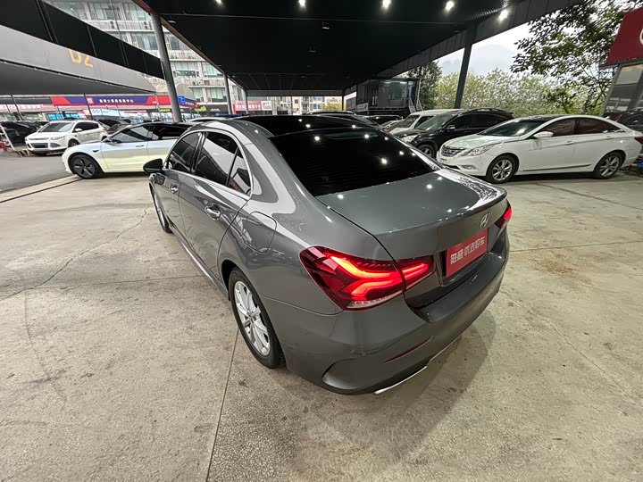 Фото 6 - Mercedes-Benz A-Class