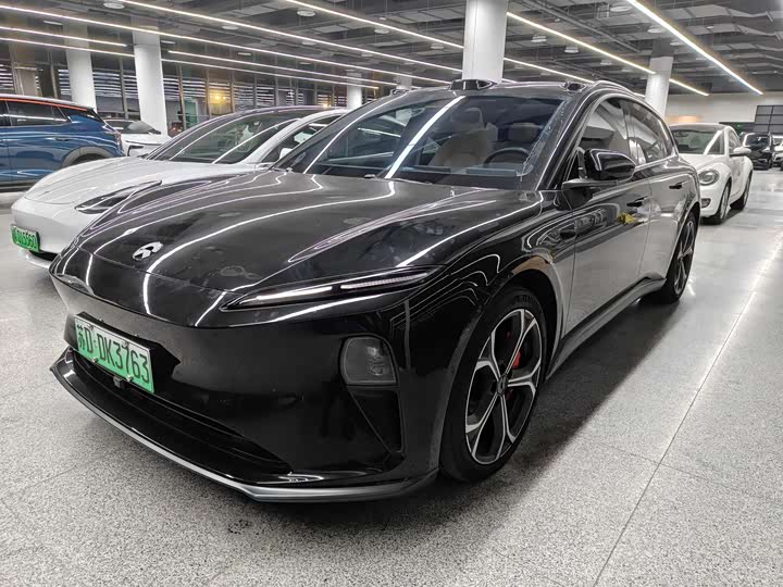 Фото 1 - Nio ET5T