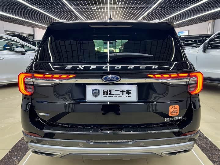 Фото 5 - Ford Explorer