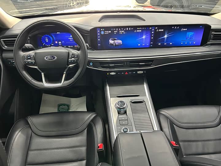 Фото 7 - Ford Explorer