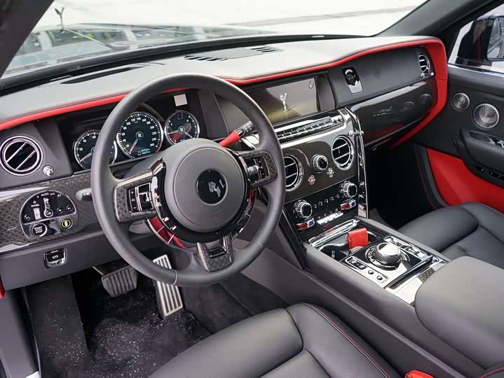 Фото 5 - Rolls-Royce Cullinan