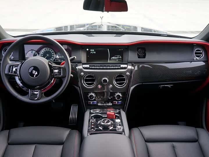 Фото 6 - Rolls-Royce Cullinan