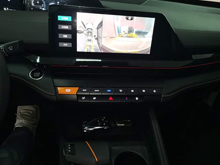 Фото 13 - Changan UNI-V