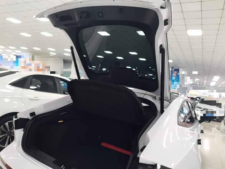 Фото 19 - Changan UNI-V