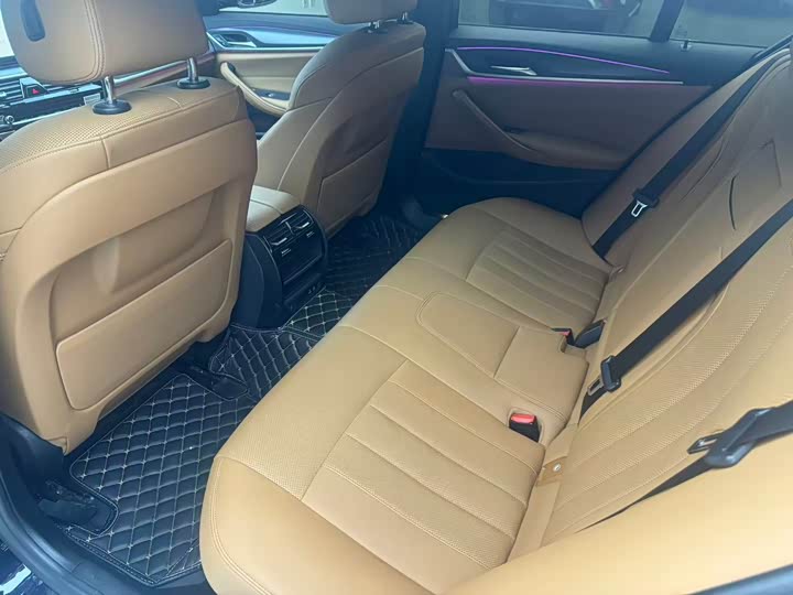 Фото 9 - BMW 5 Series