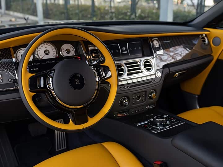 Фото 10 - Rolls-Royce Wraith