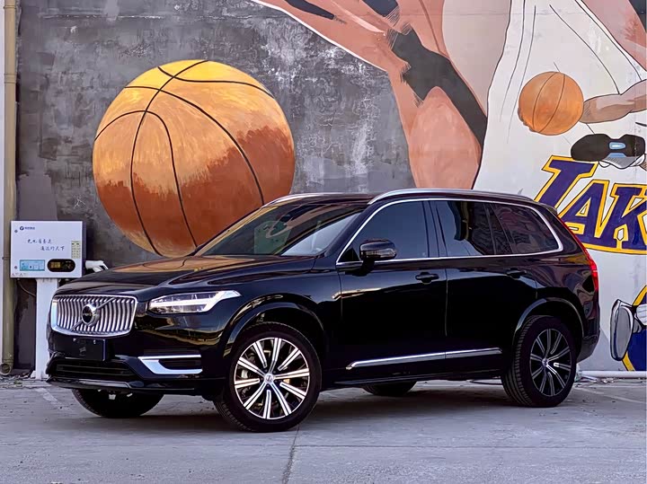 Фото 2 - Volvo XC90
