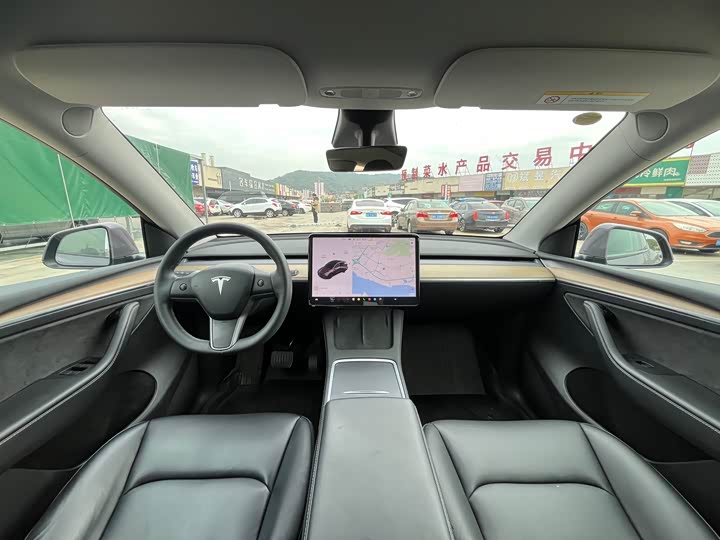 Фото 8 - Tesla Model Y