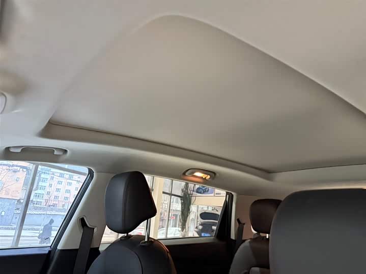 Фото 15 - Chevrolet Orlando