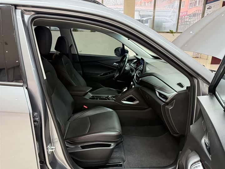 Фото 22 - Chevrolet Orlando