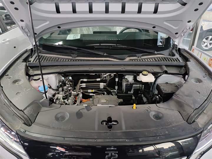 Фото 20 - BYD Yuan Up