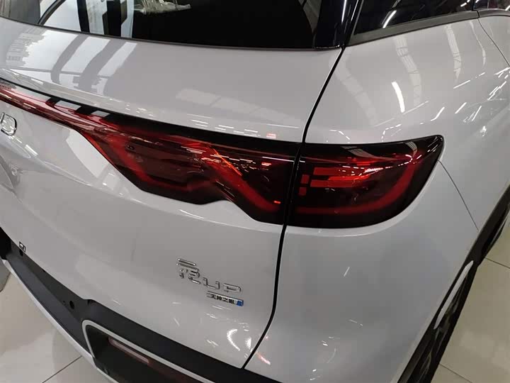 Фото 8 - BYD Yuan Up