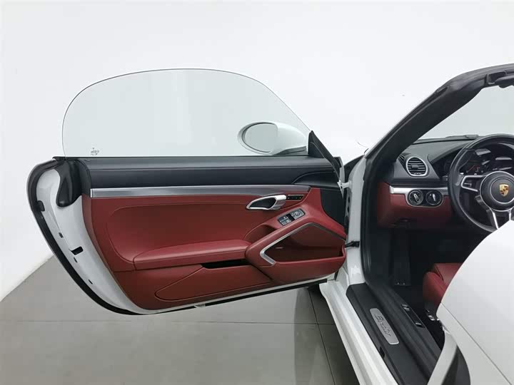 Фото 8 - Porsche 718