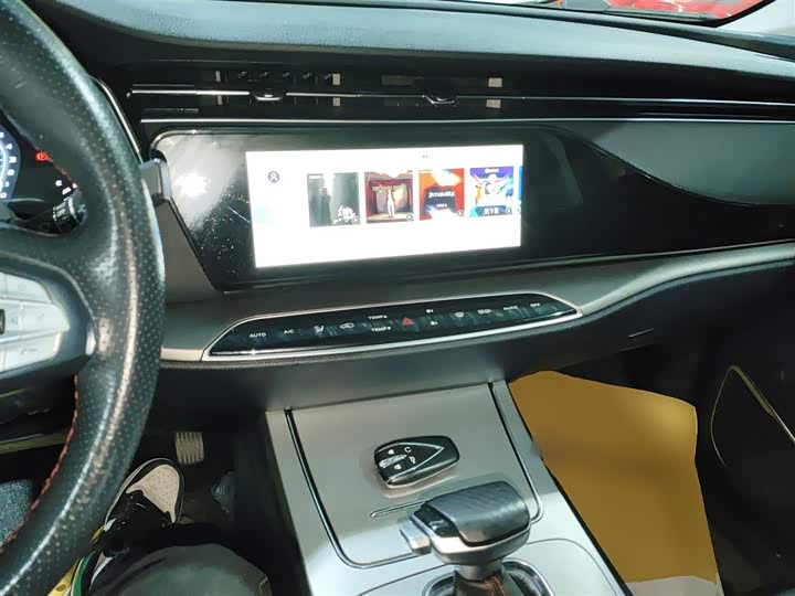 Фото 10 - Changan Oshan X7