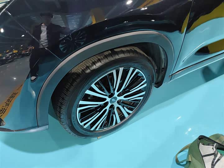 Фото 23 - Changan Oshan X7