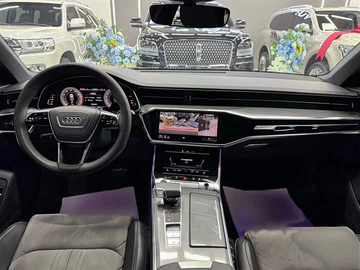 Фото 8 - Audi A6L