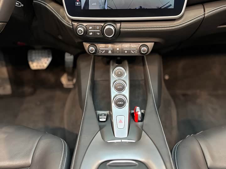 Фото 16 - Ferrari Portofino