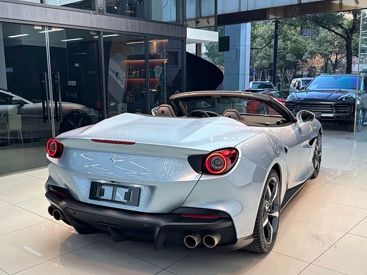 Фото 8 - Ferrari Portofino