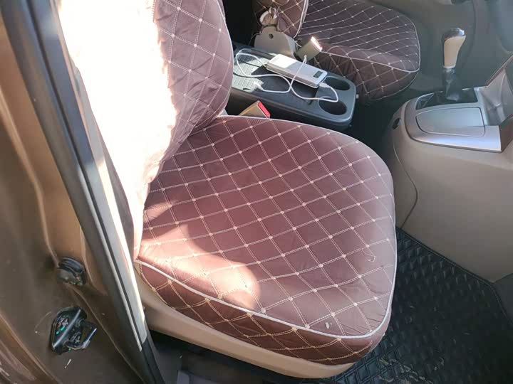 Фото 25 - Foton G5