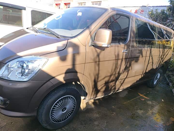 Фото 5 - Foton G5