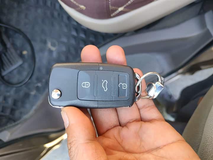 Фото 9 - Foton G5