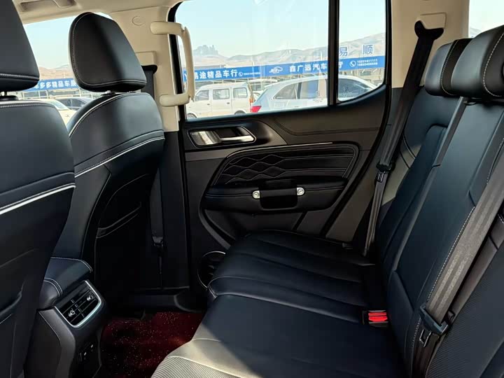 Фото 6 - Tank 300