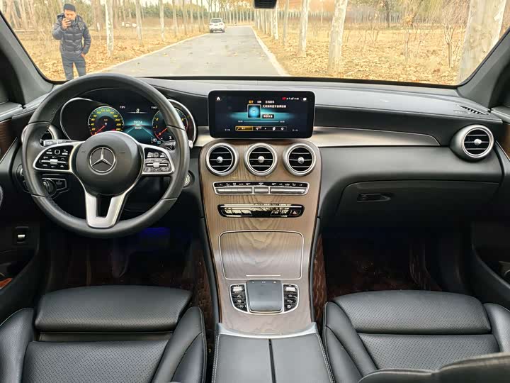 Фото 8 - Mercedes-Benz GLC-Class