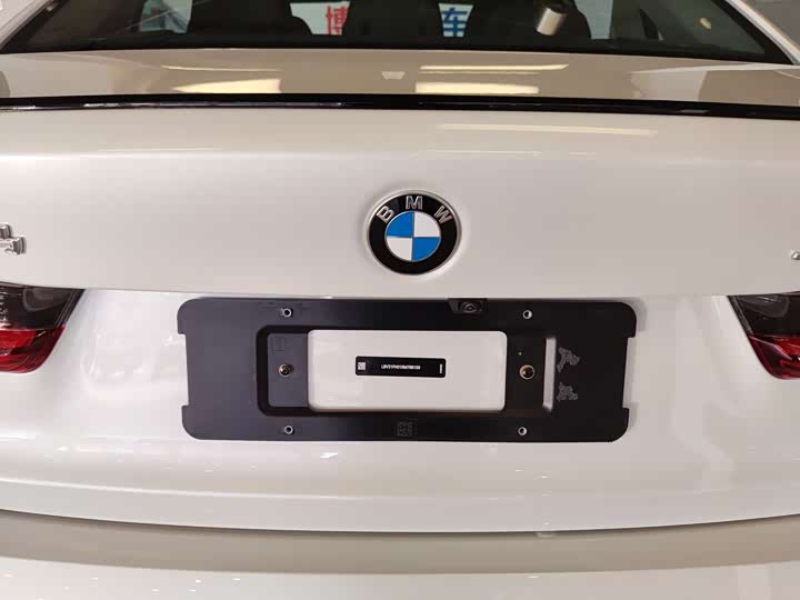 Фото 32 - BMW 3 Series