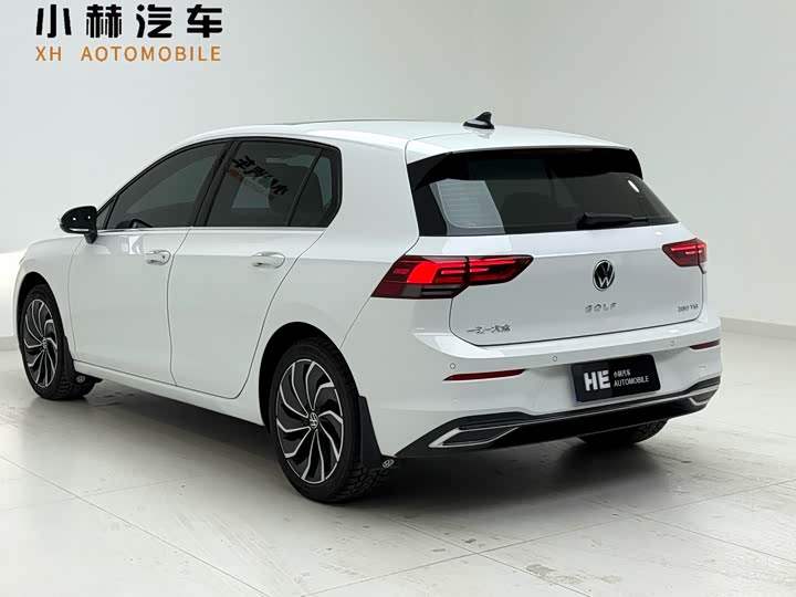 Фото 4 - Volkswagen Golf