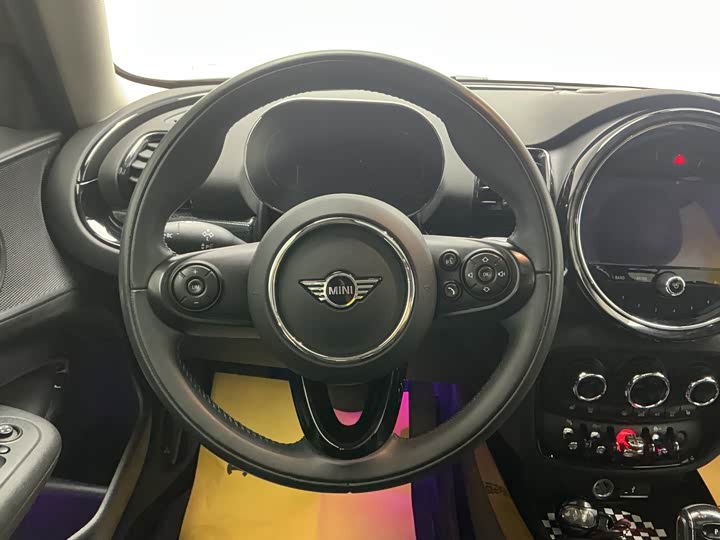 Фото 13 - Mini Clubman