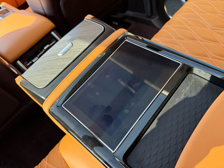 Фото 16 - Tank 500 Hybrid