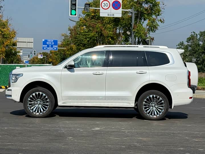 Фото 3 - Tank 500 Hybrid