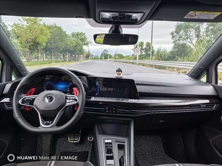 Фото 11 - Volkswagen Golf