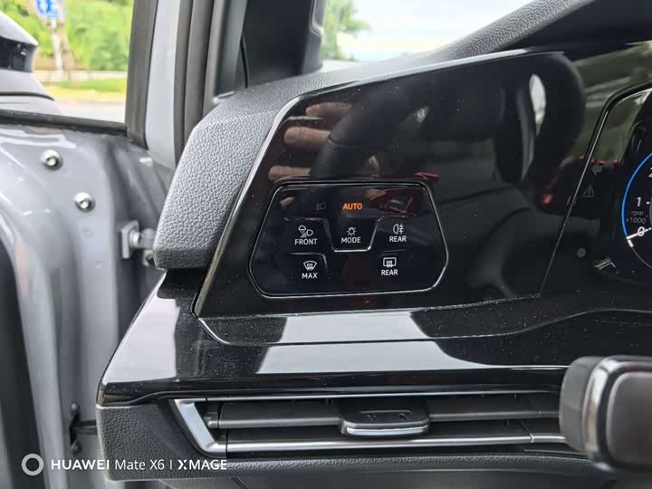 Фото 7 - Volkswagen Golf