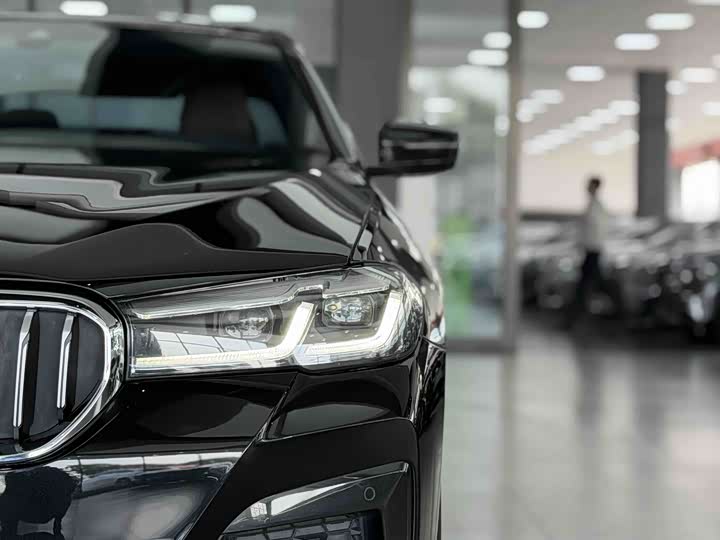 Фото 14 - BMW 5 Series