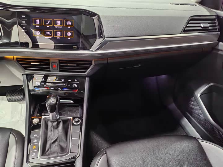 Фото 14 - Volkswagen Sagitar L