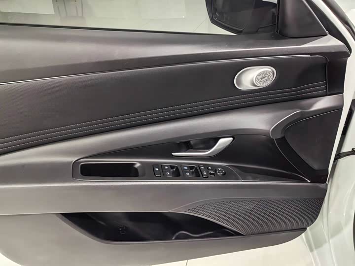 Фото 18 - Hyundai Elantra N line