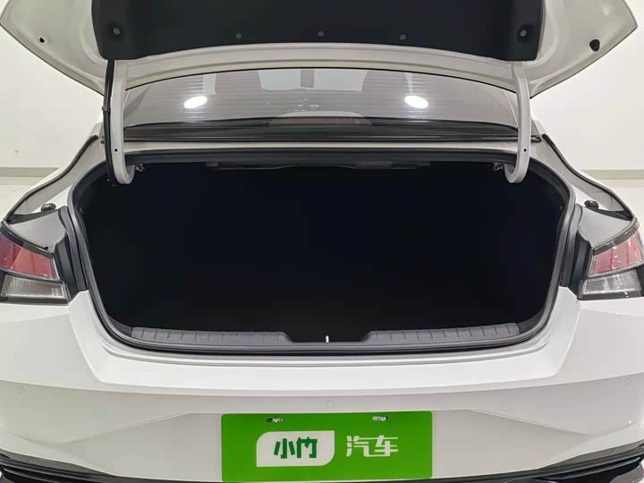 Фото 7 - Hyundai Elantra N line