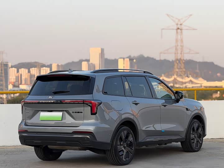 Фото 4 - Ford Equator Hybrid