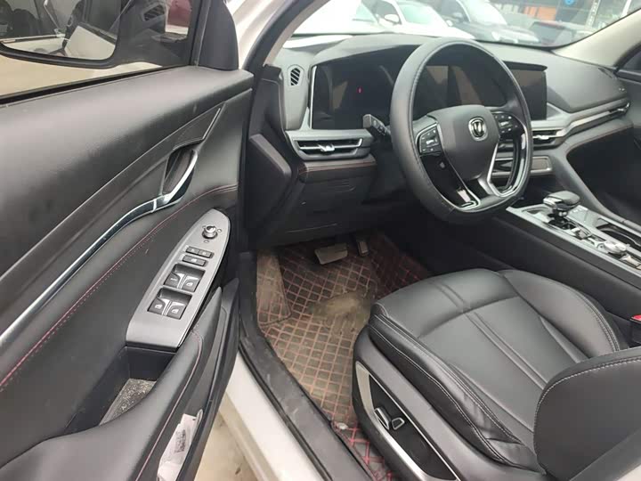 Фото 16 - Changan CS75 Plus