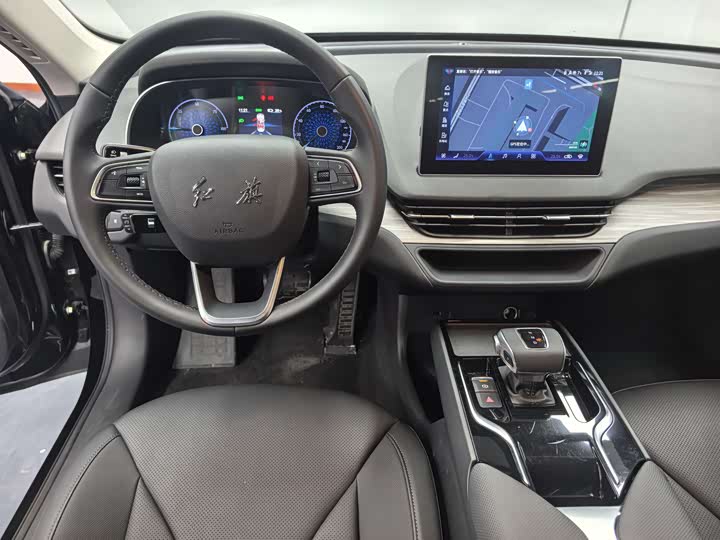 Фото 7 - Hongqi E-QM5