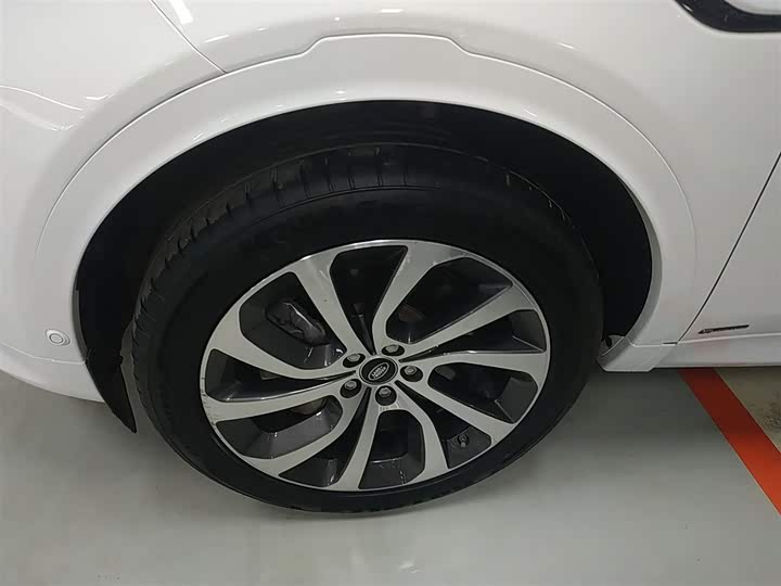 Фото 23 - Land Rover Discovery Sport